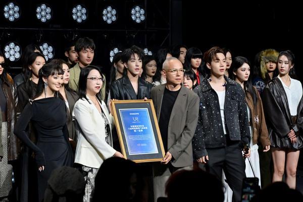 UR加速全球布局 海外门店数量突破20家